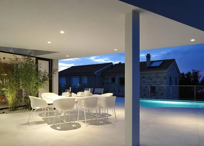 5*modern Seaview With Private Pool *